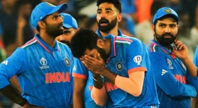 टीम इंडिया को हराकर ऑस्ट्रेलिया छठी बार बनी वर्ल्ड चैंपियन