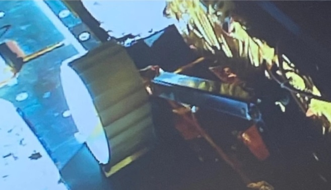  चंद्रयान-3 के लैंडर विक्रम से रोवर प्रज्ञान बाहर निकल आया है,अब चांद की सतह पर चहलकदमी करेगा