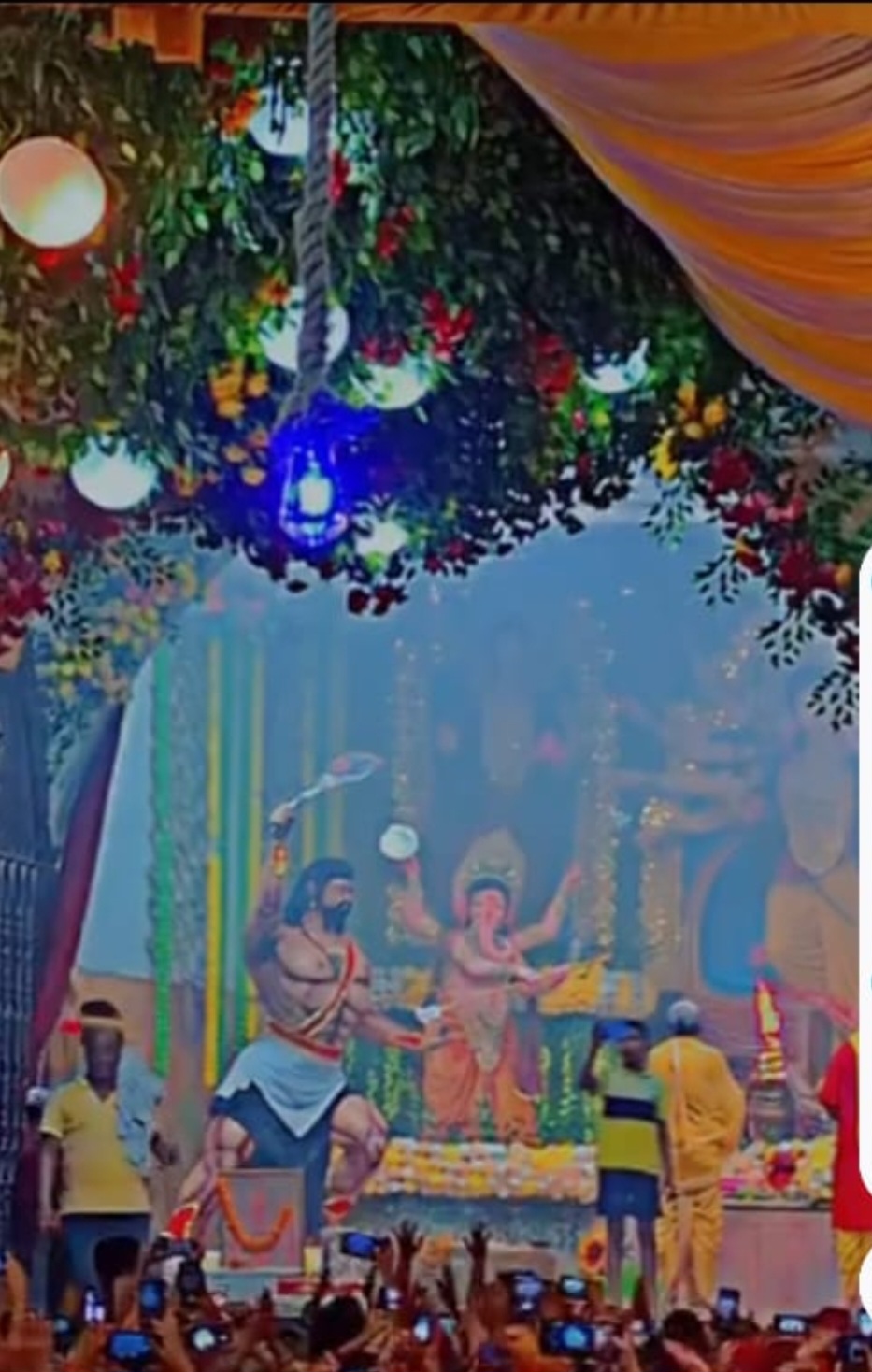  मोकामा प्रखंड में मराची गांव में  मां दुर्गा की प्रतिमा पंडाल में उमड़ी भक्तों की भीड़